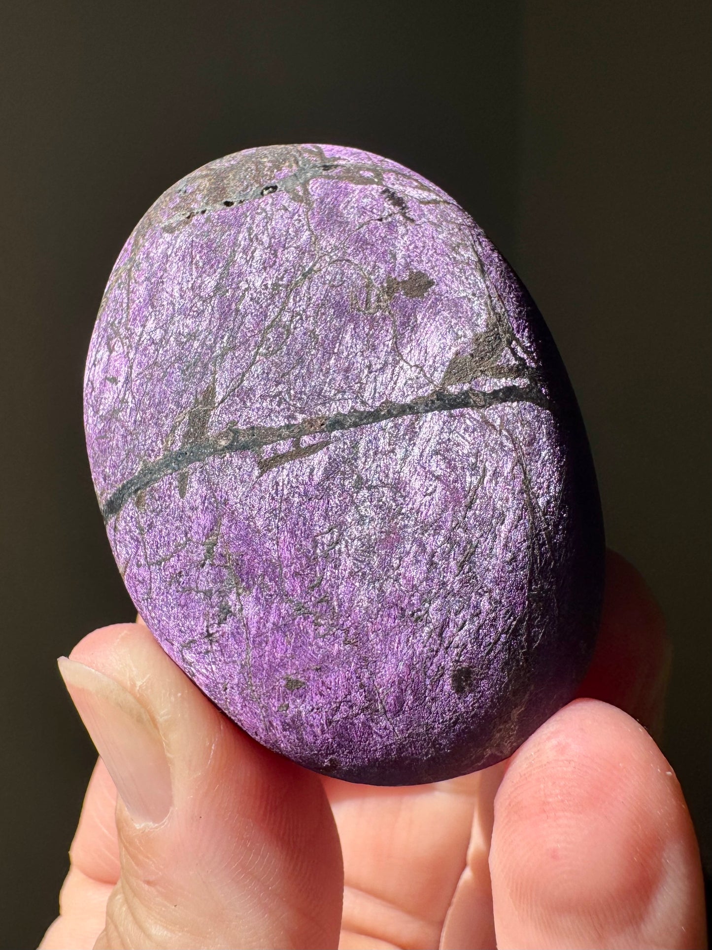 PURPURITE PALM STONE