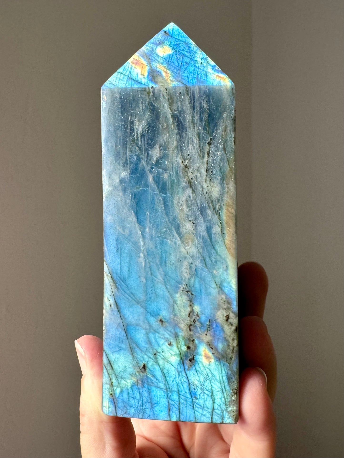 LABRADORITE POINT