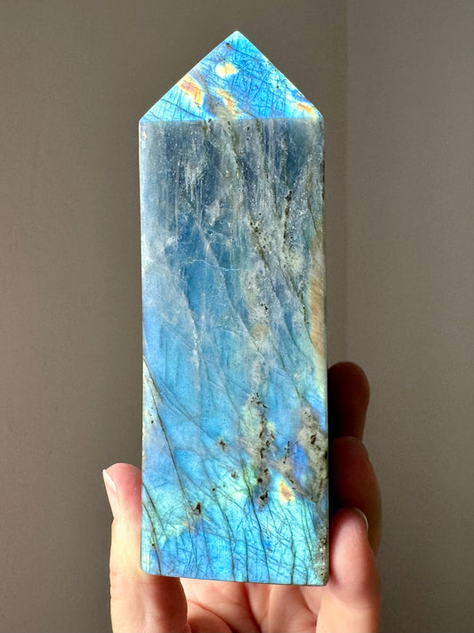 LABRADORITE POINT