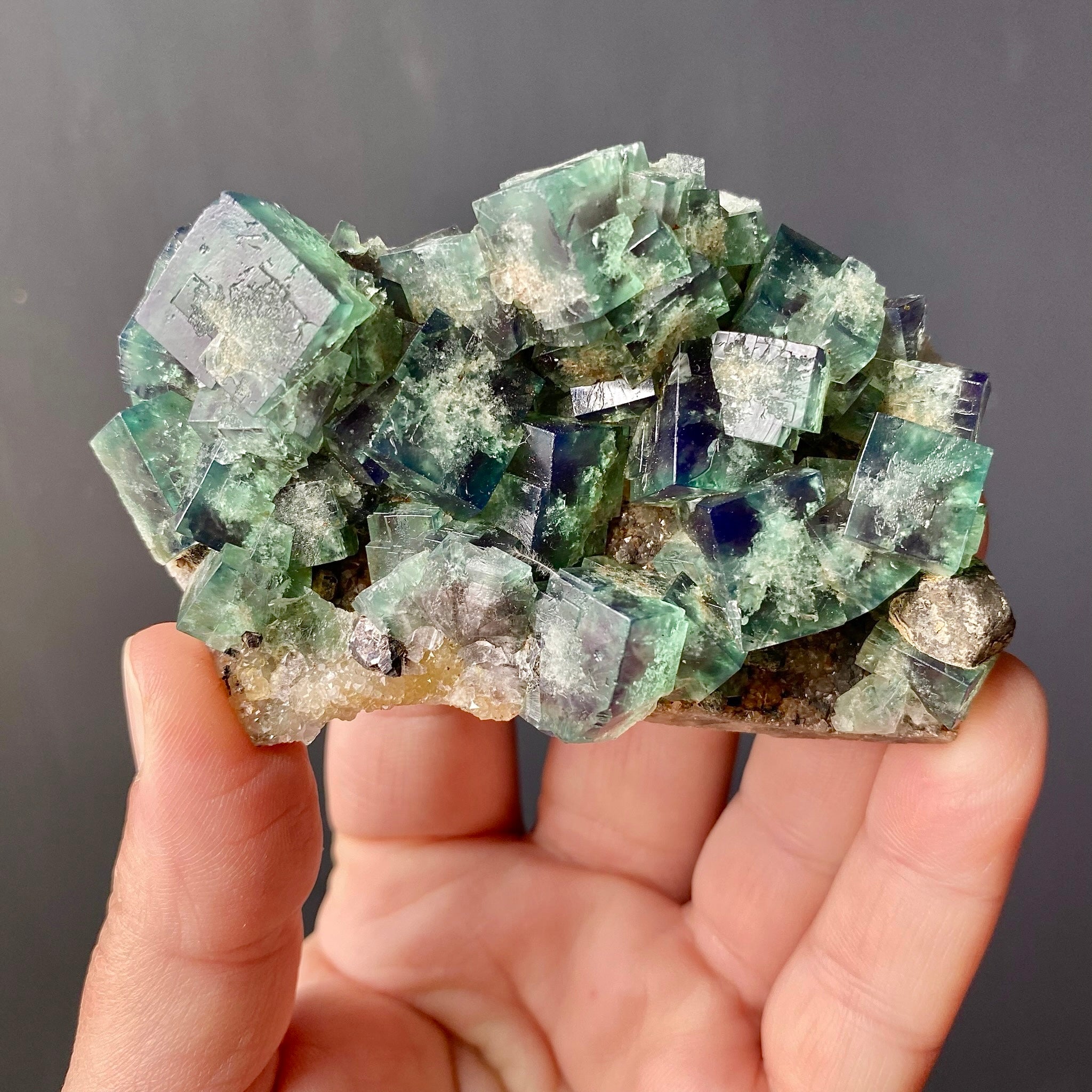 FLUORITE (COLOR CHANGING)