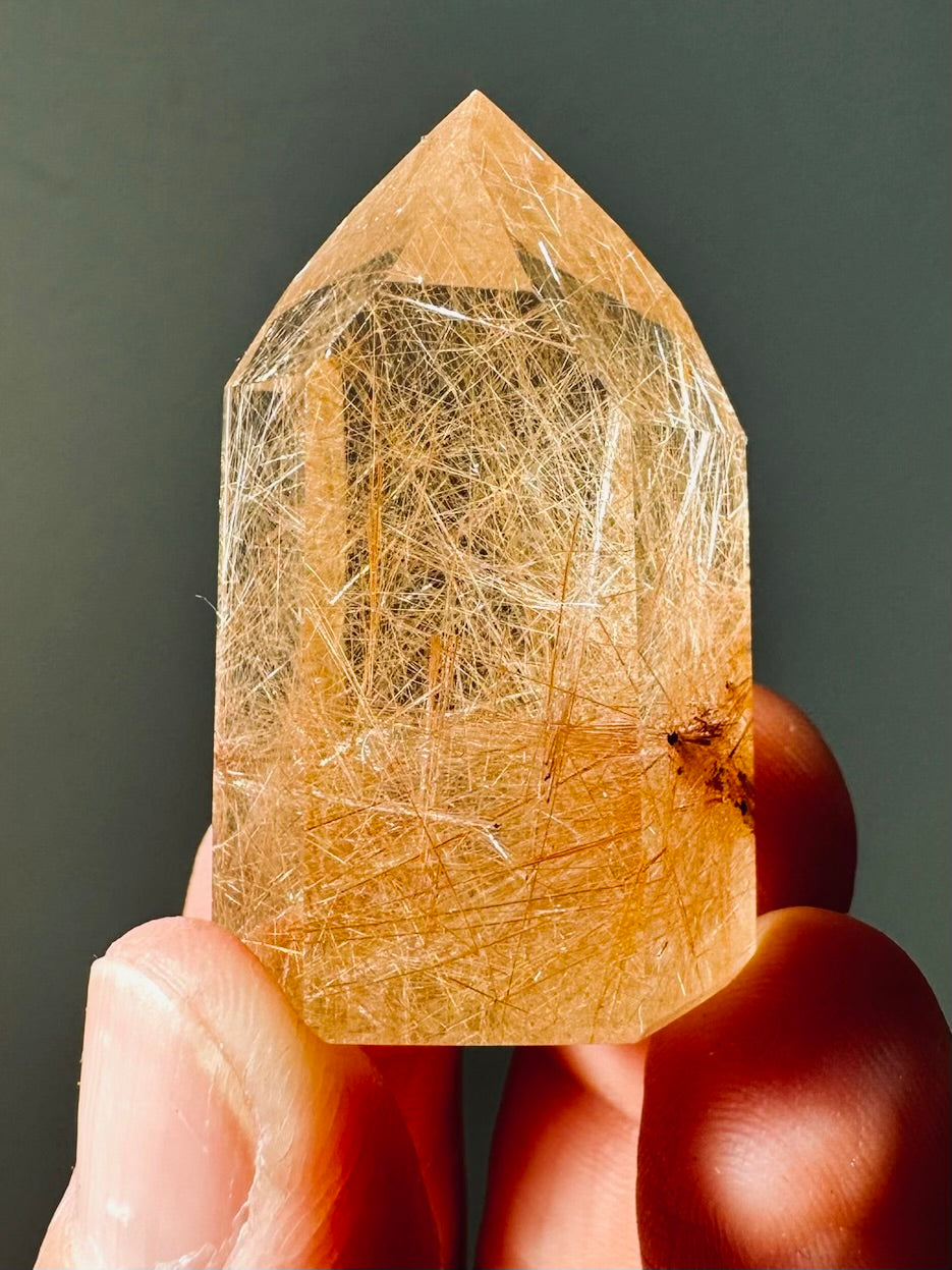 RUTILATED QUARTZ POINT