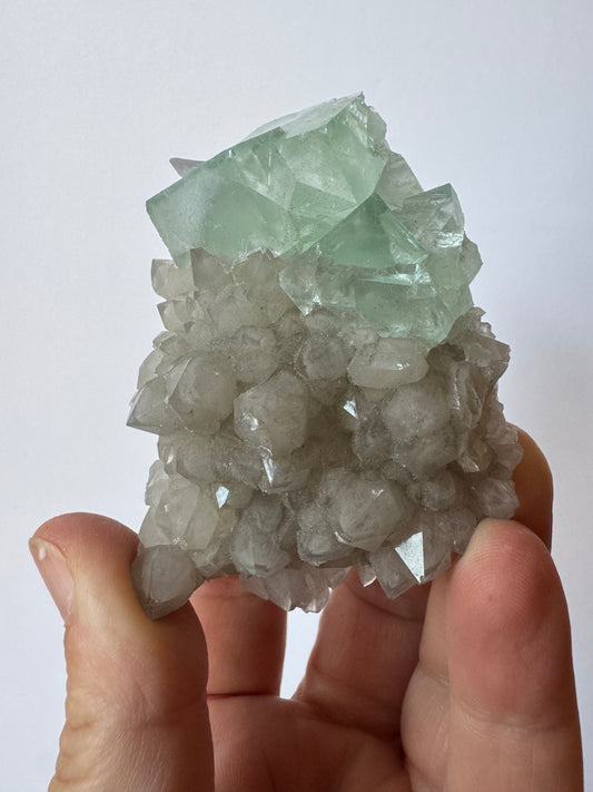 SLIGHTLY SMOKY QUARTZ WITH GREEN FLUORITE (BL40)