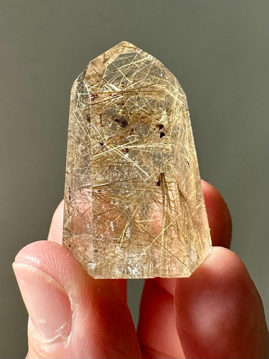 RUTILATED QUARTZ POINT