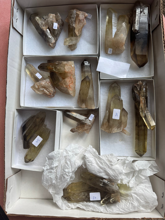 FREE FLAT ONE - MOZAMBIQUE CITRINE
