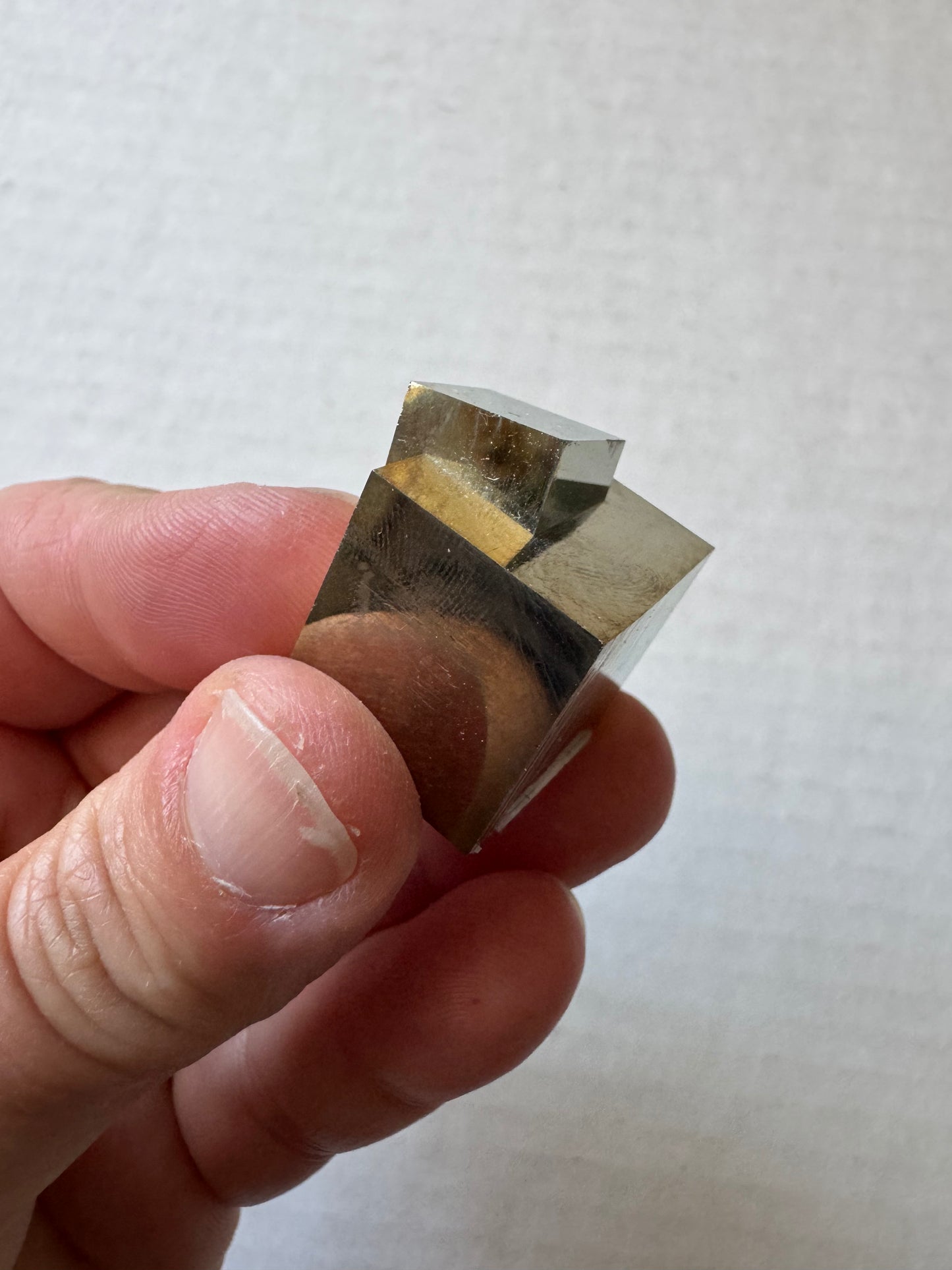PYRITE CUBE - FREE (A)