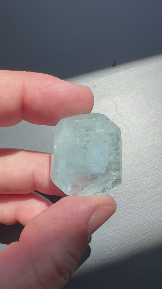 AQUAMARINE (AQ22)