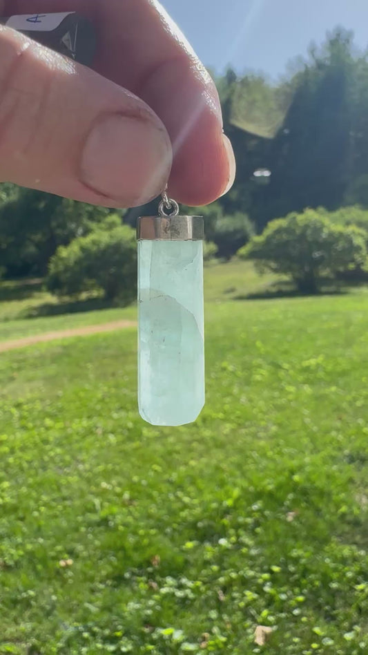 AQUAMARINE AND FINE SILVER PENDANT