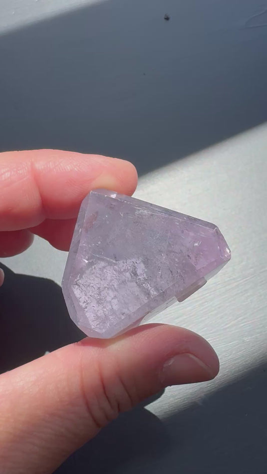 KUNZITE (KU160)