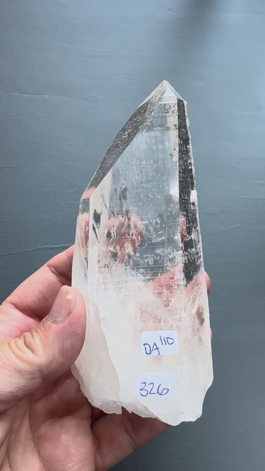 COLOMBIAN QUARTZ POINT (DA110)