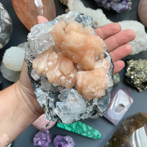 APOPHYLITE STILBITE & CHALCEDONY