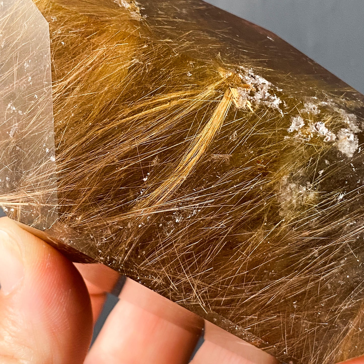 SMOKY QUARTZ (RUTILATED)